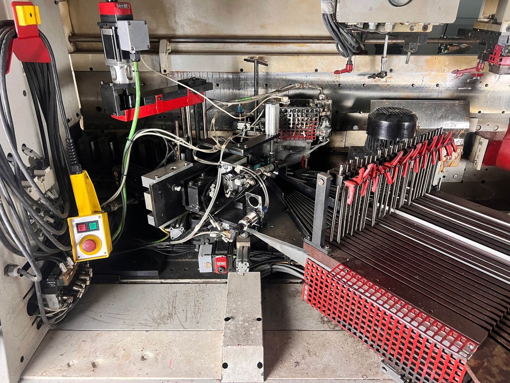 IMA Novimat Concept /I/G/80/650/R3 Kantenanleimmaschine