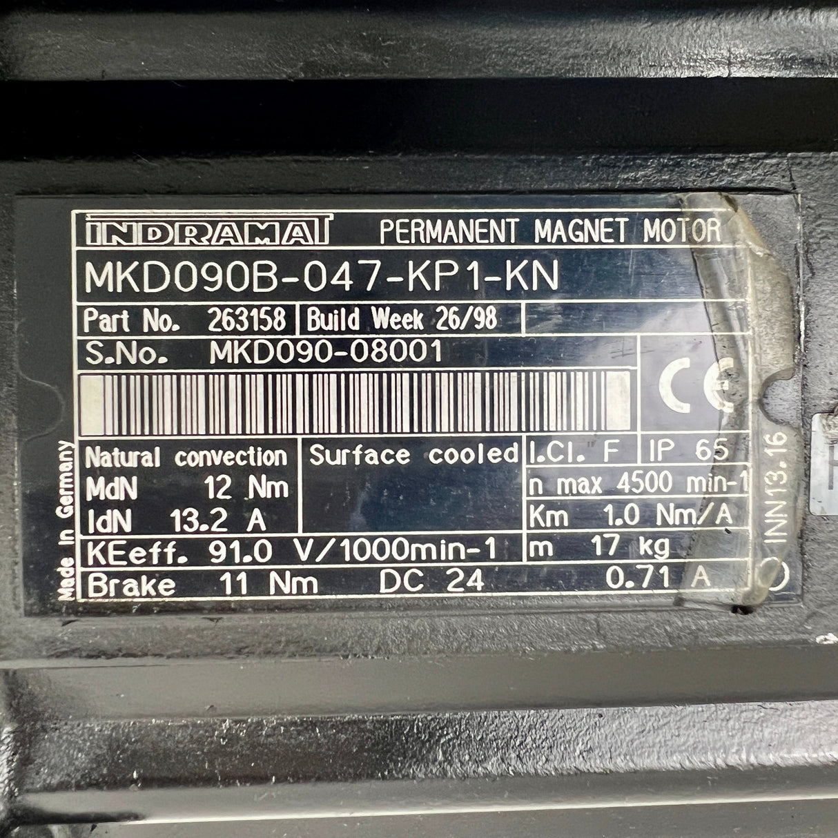 INDRAMAT REXROTH MKD090B-047-KP1-KN Servomotor mit Alpha Getriebe SP 100-M01-10-431-000