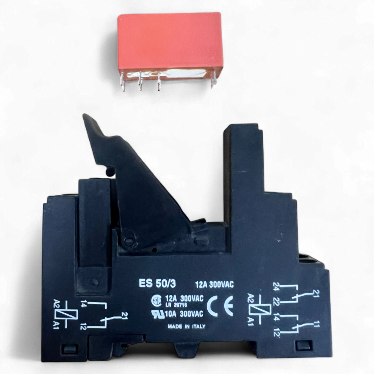 Schrack Relais RT424024 mit Sockel ES 50/3 – Relaisfassung | Relay Socket | Art.-Nr. ES50/3