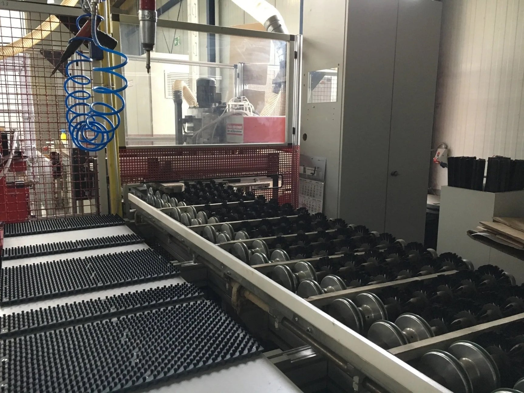 PRIESS & HORSTMANN BAT CNC Bohr und Einpressmaschine Türenfertigung Beschlagbohrmaschine