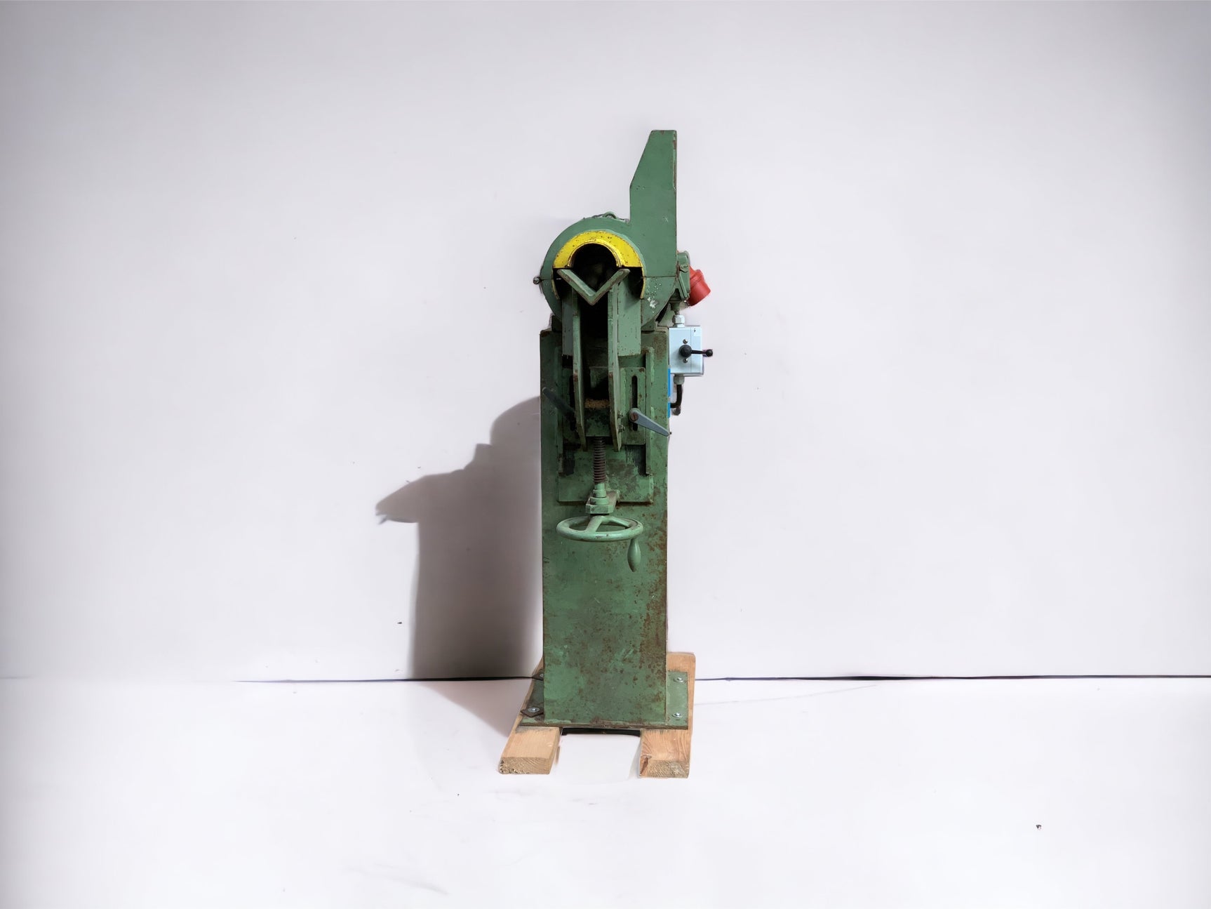 BEZNER CAH Anspitzmaschine Anfasmaschine