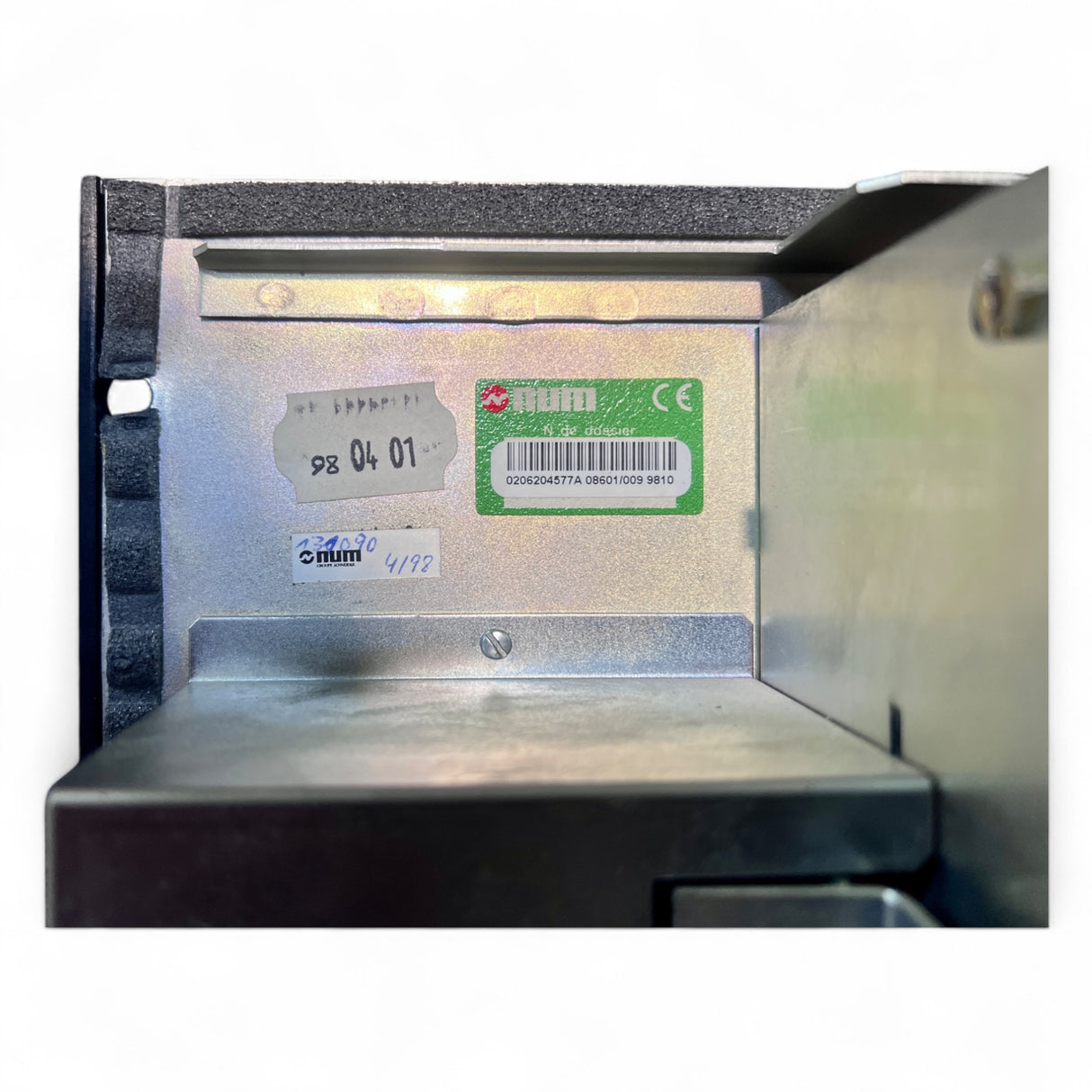 NUM CNC-Bedienfeld mit integriertem Display und Tastatur – Art.-Nr. 10 10 86
