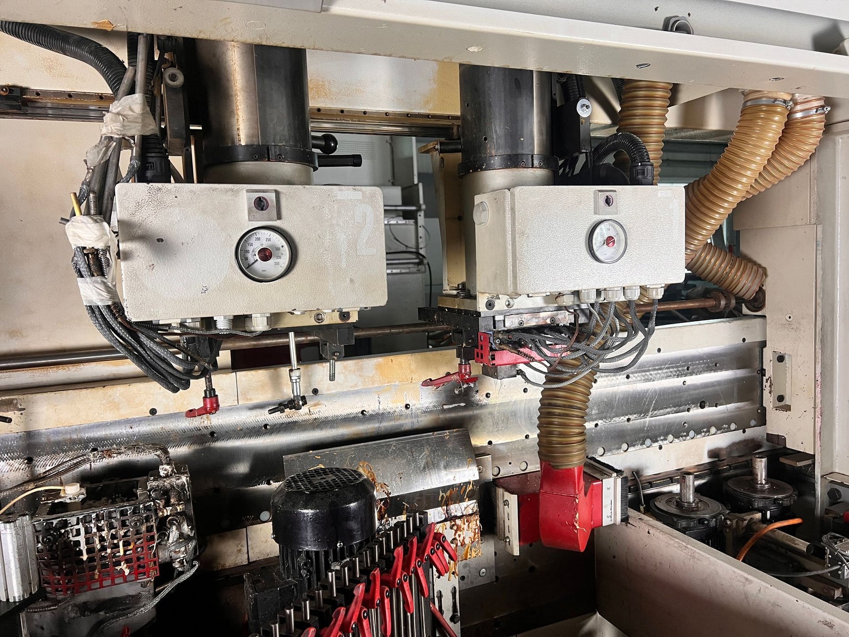 IMA Novimat Concept /I/G/80/650/R3 Kantenanleimmaschine
