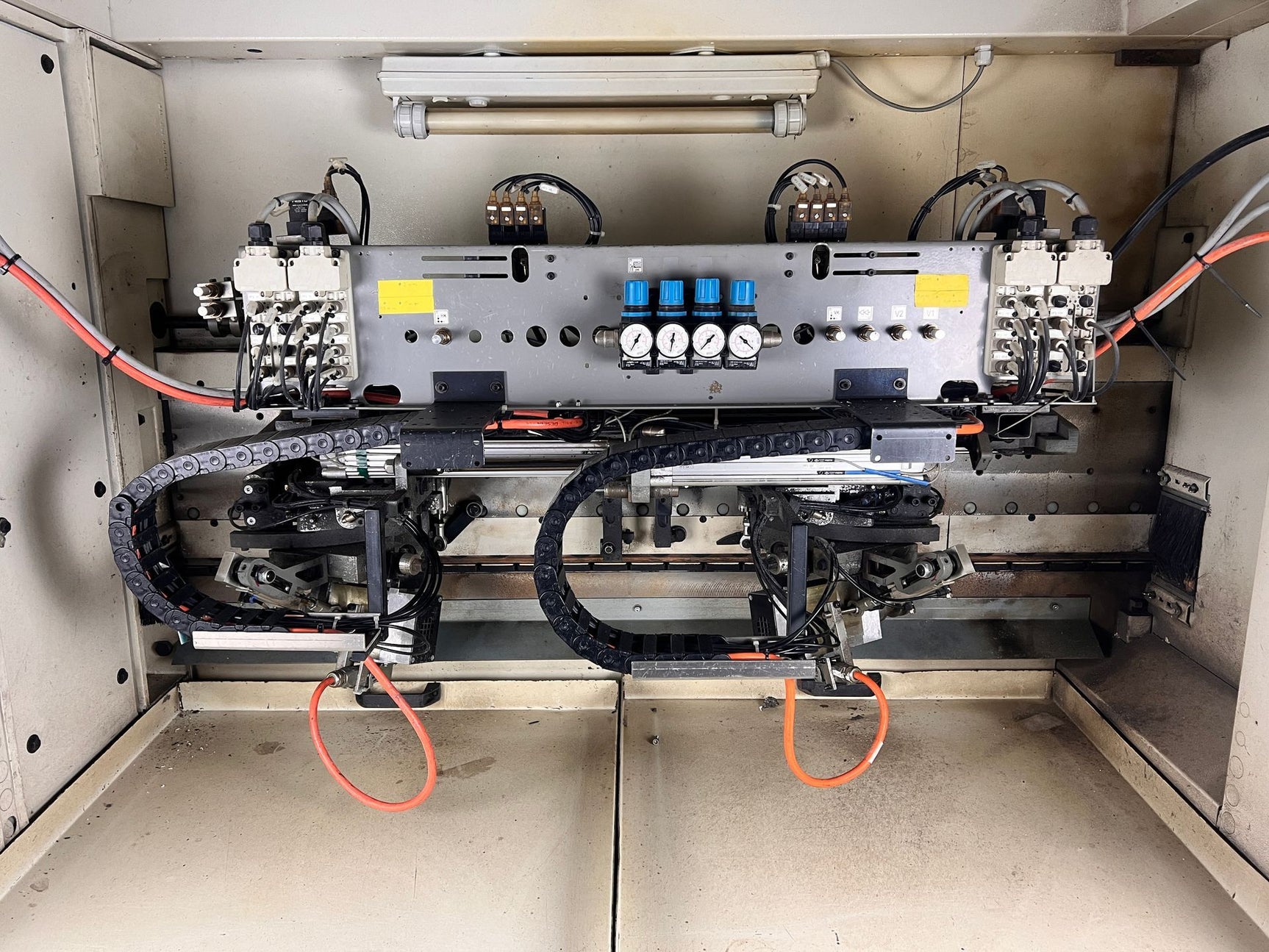IMA Novimat Concept /I/G/80/650/R3 Kantenanleimmaschine