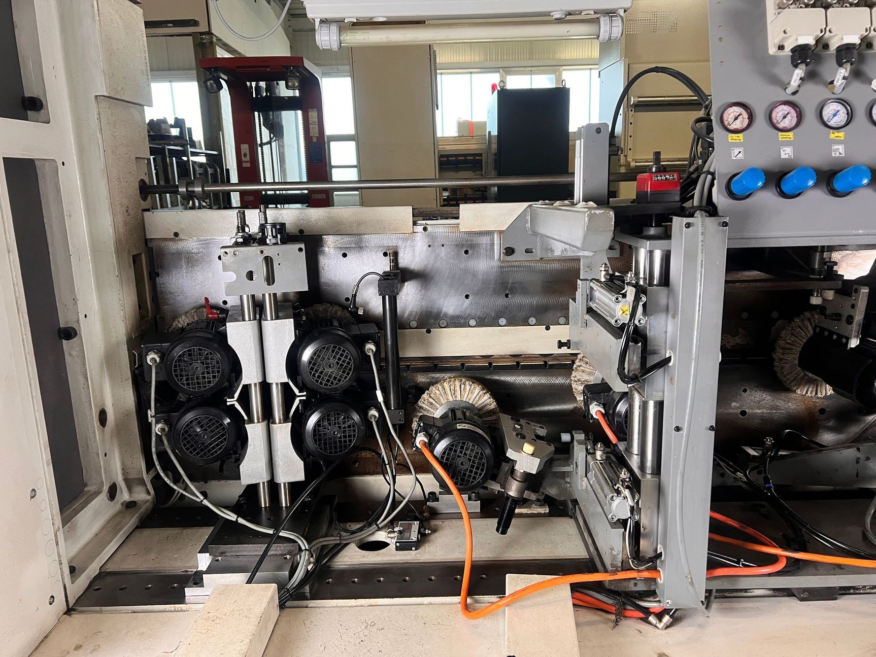 IMA Novimat Concept /I/G/80/650/R3 Kantenanleimmaschine