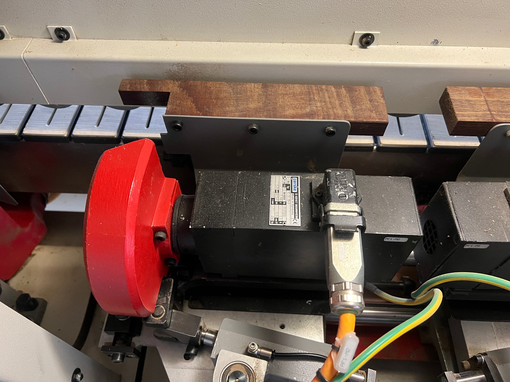 IMA Kantenanleimmaschine Advantage 60