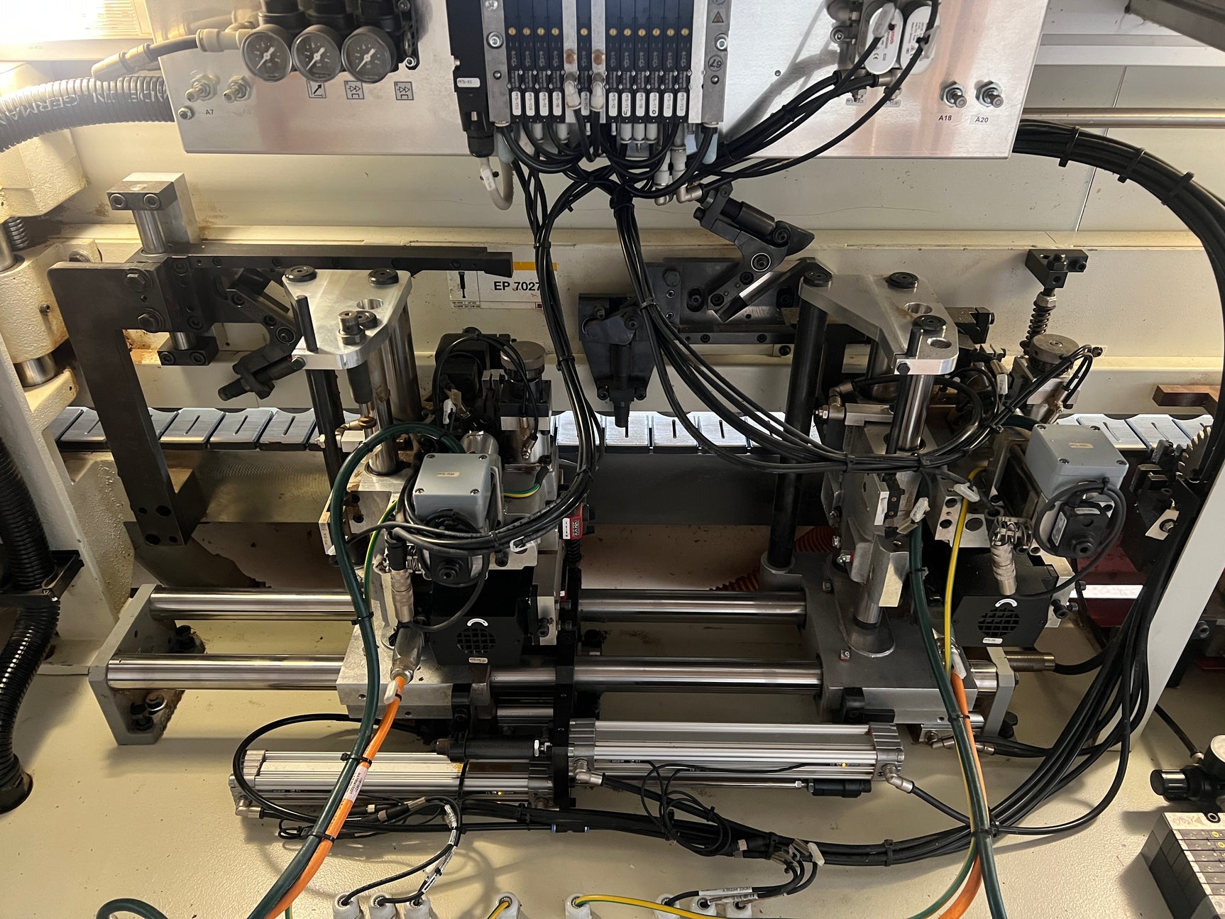 IMA Kantenanleimmaschine Advantage 60