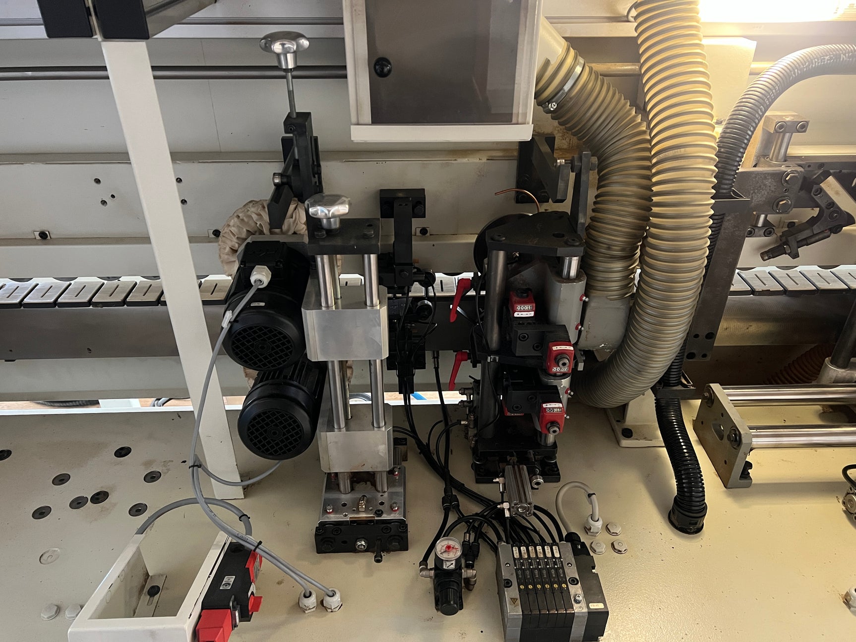 IMA Kantenanleimmaschine Advantage 60