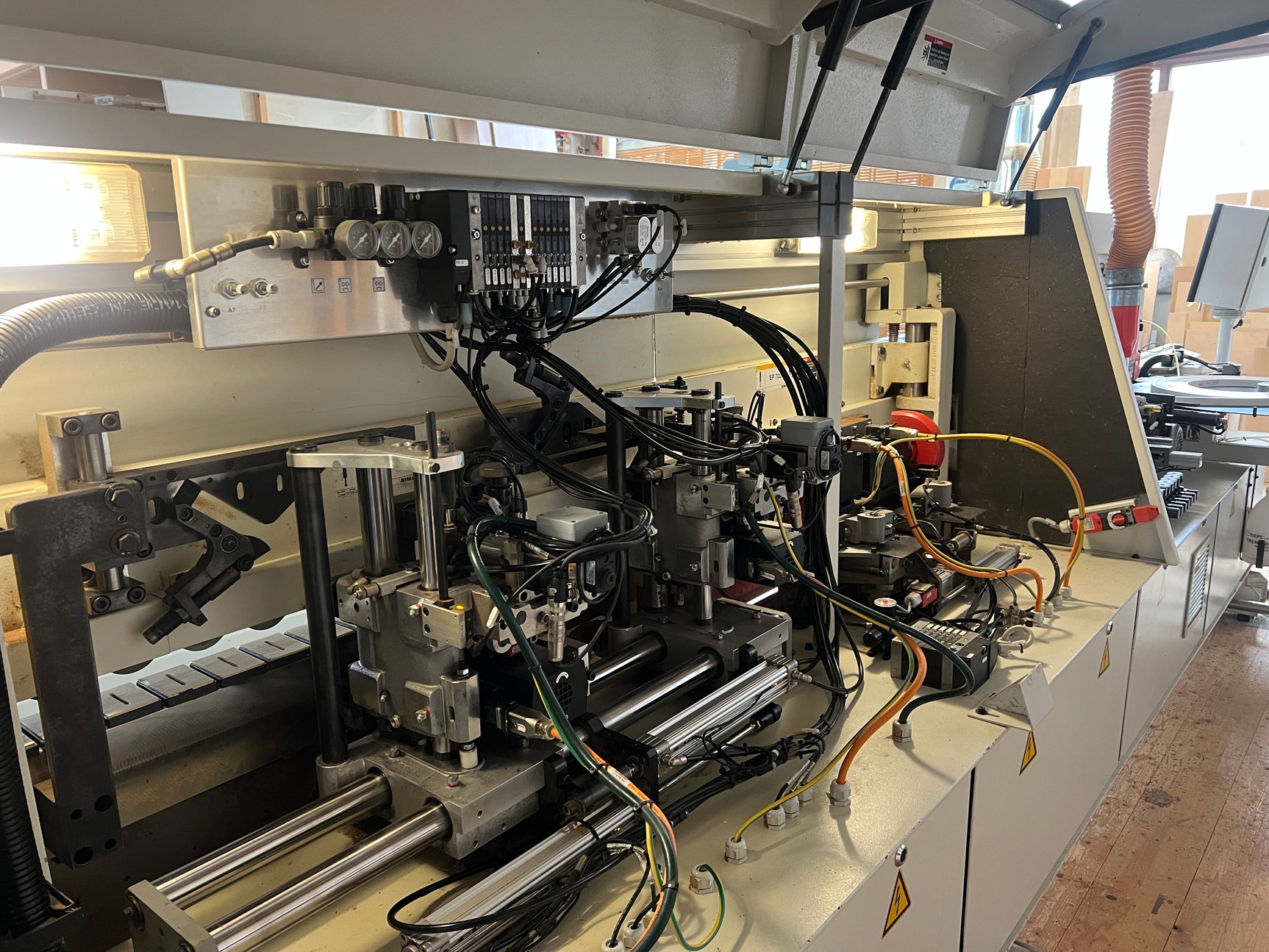 IMA Kantenanleimmaschine Advantage 60